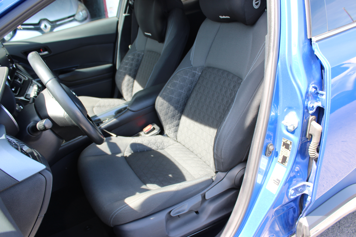 Toyota C-HR — 11