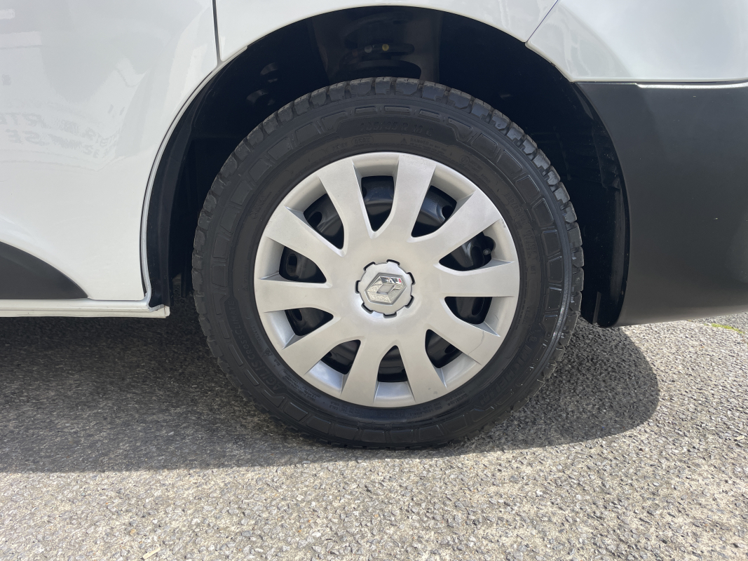 Renault Trafic — 16