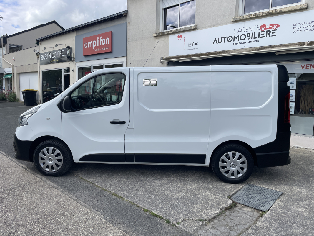 Renault Trafic — 9