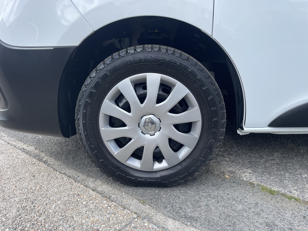 Renault Trafic — 17