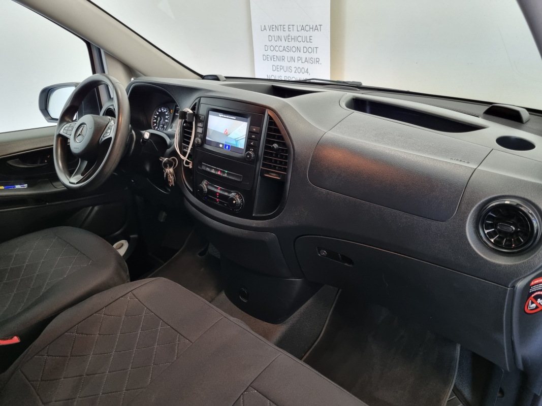 Mercedes Vito — 12