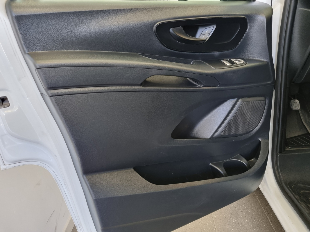 Mercedes Vito — 14
