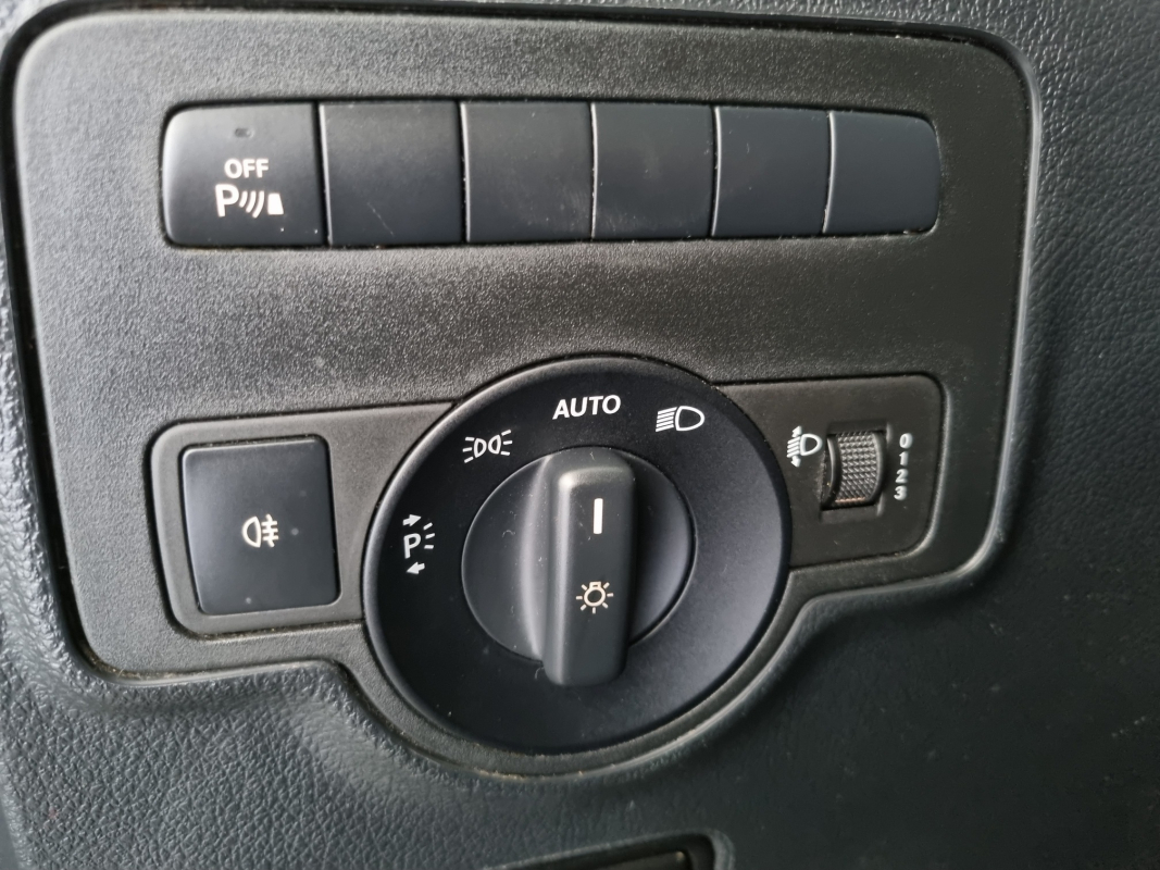 Mercedes Vito — 21