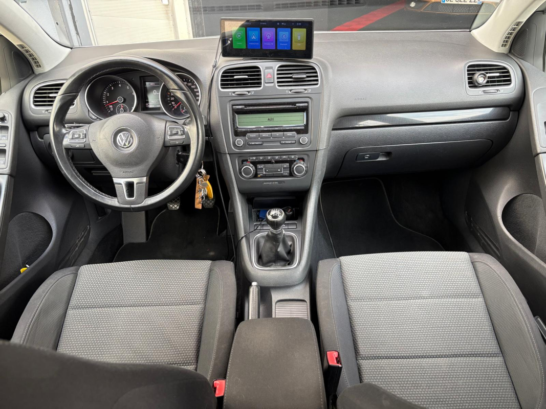 Volkswagen Golf — 6