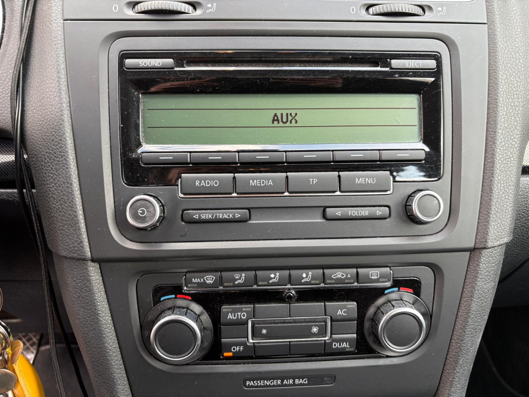 Volkswagen Golf — 15