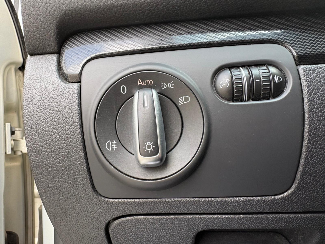 Volkswagen Golf — 8