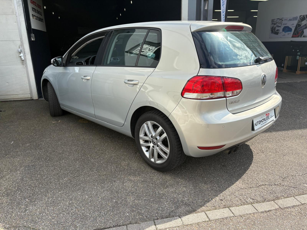 Volkswagen Golf — 26