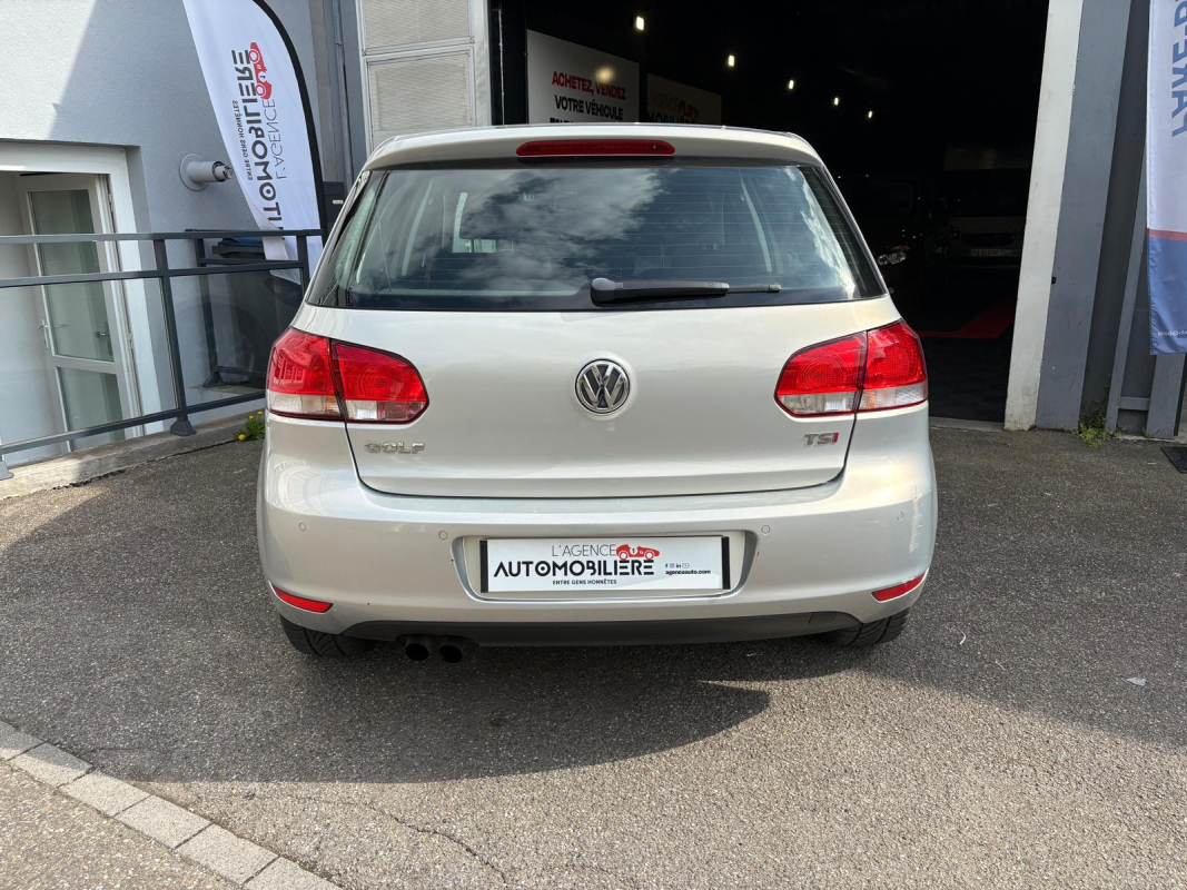 Volkswagen Golf — 25