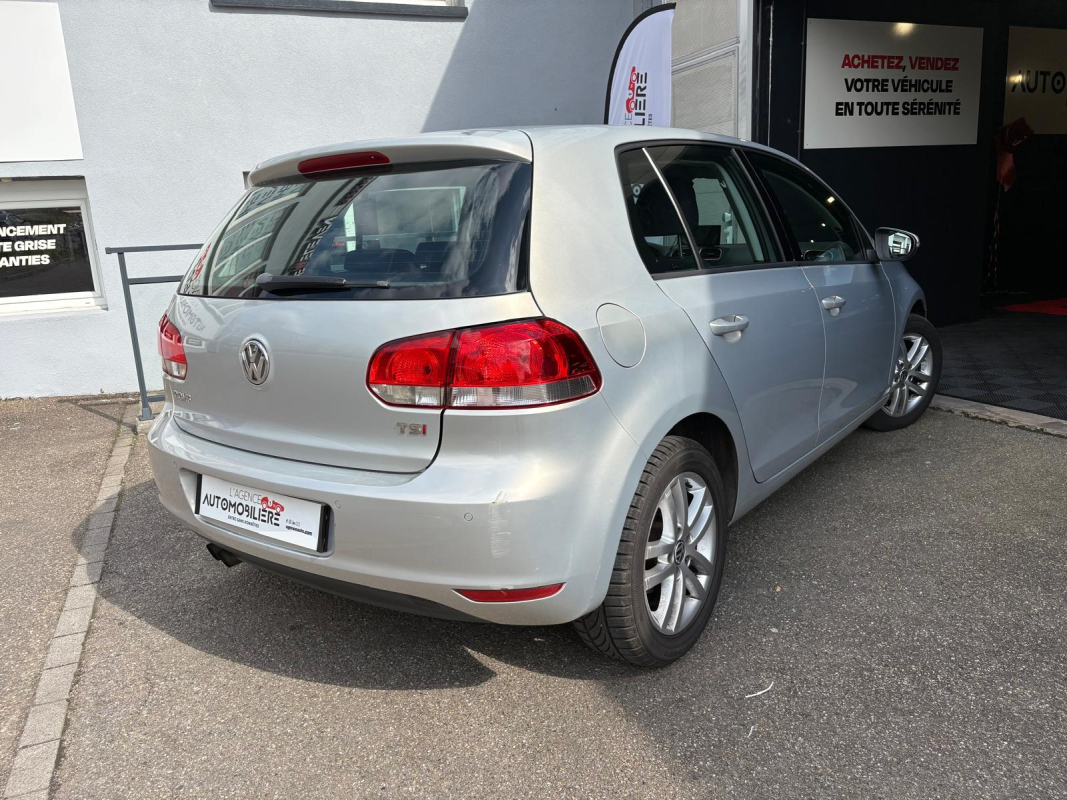 Volkswagen Golf — 2