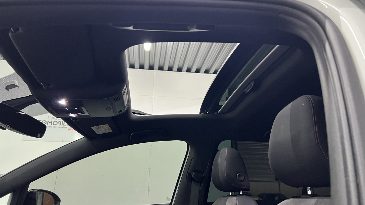 Volkswagen Golf — 21