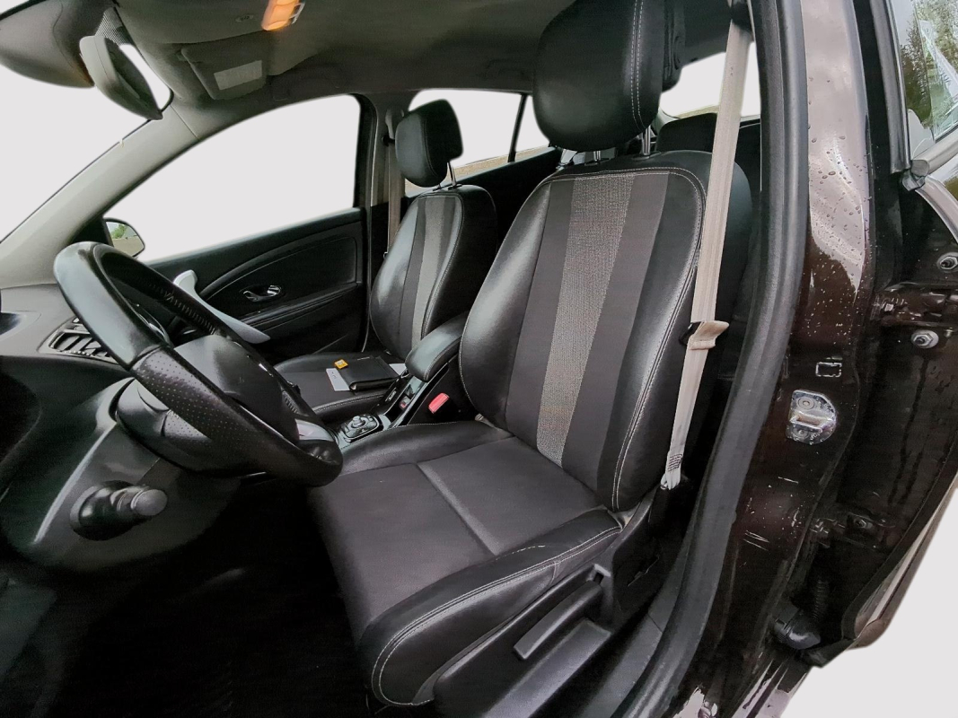 Renault Megane — 9