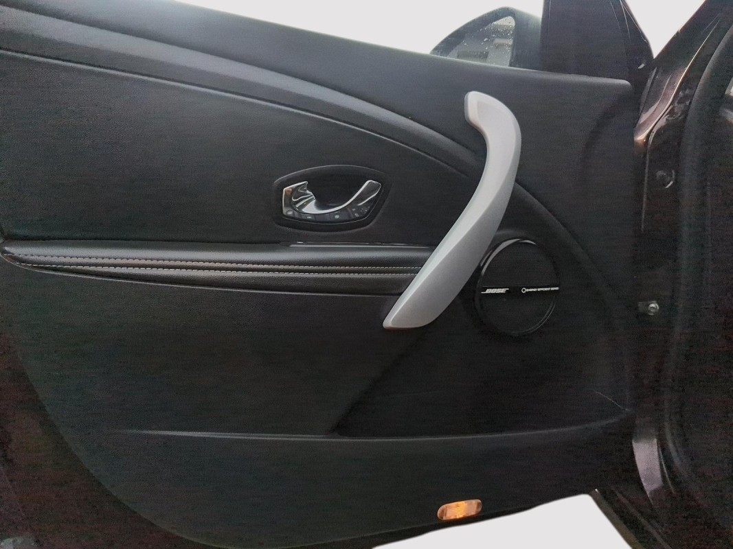 Renault Megane — 16