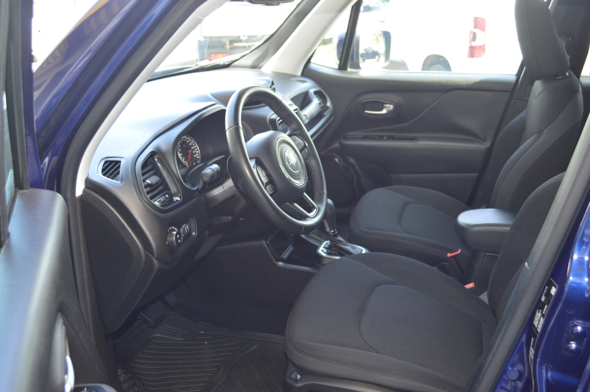 Jeep Renegade — 10