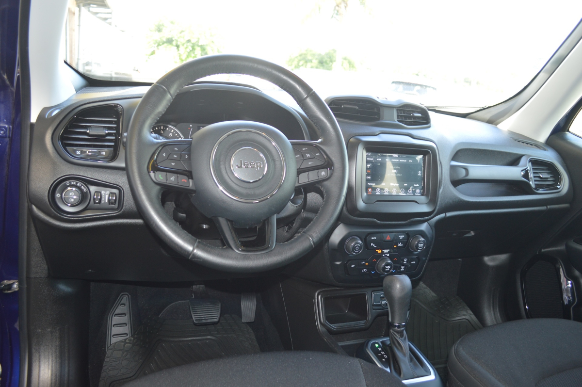 Jeep Renegade — 12