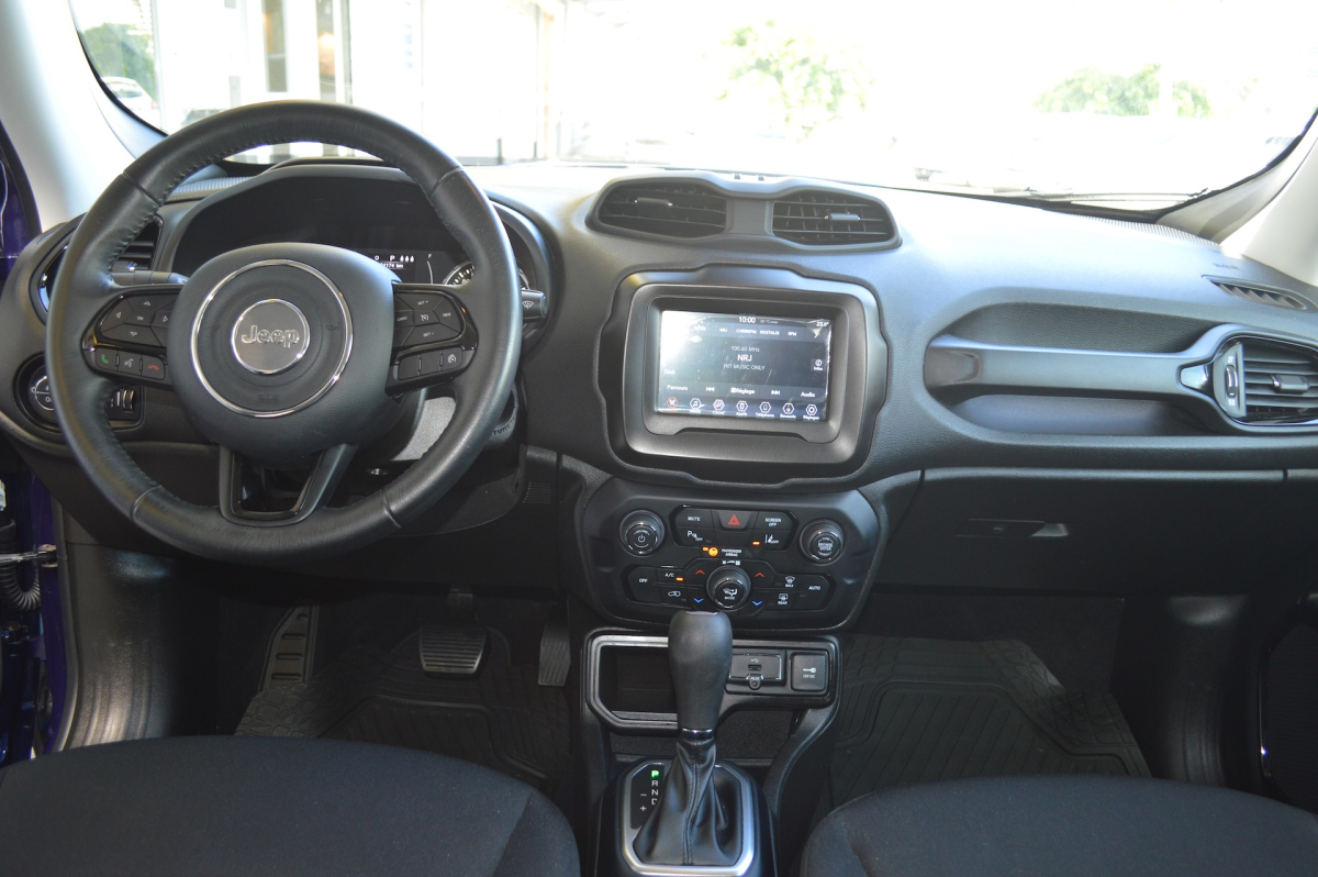 Jeep Renegade — 13
