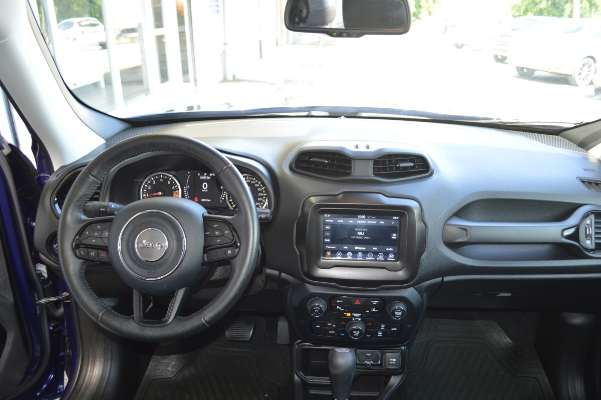 Jeep Renegade — 16