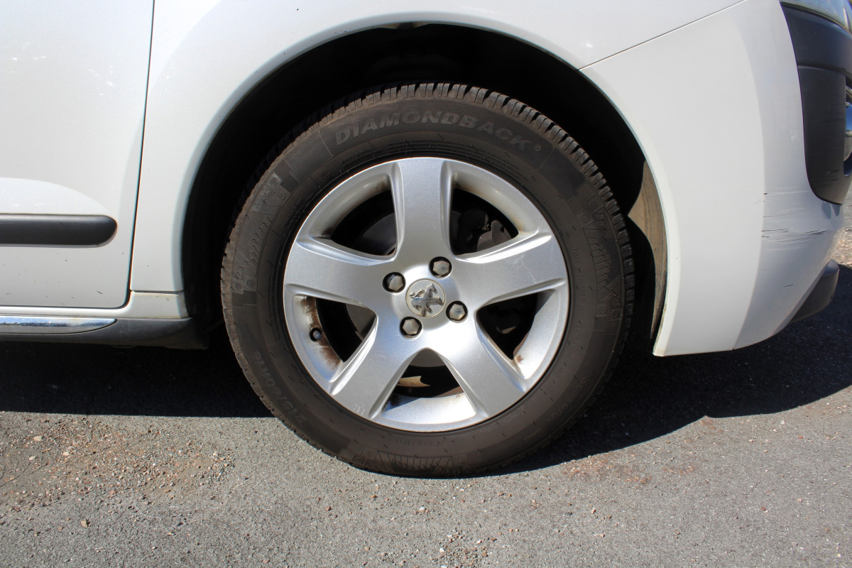 Peugeot 3008 — 8