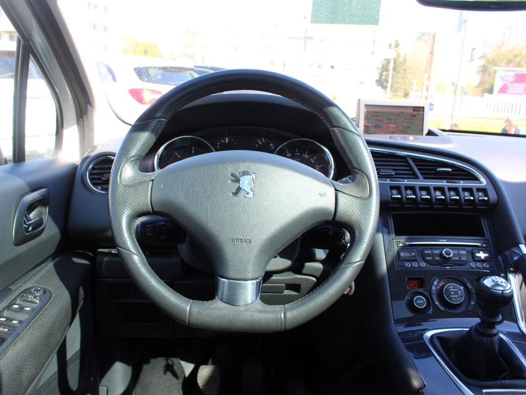 Peugeot 3008 — 14
