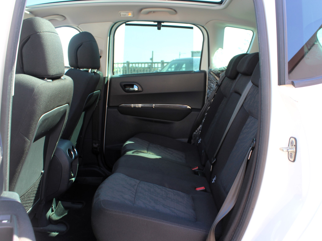 Peugeot 3008 — 11