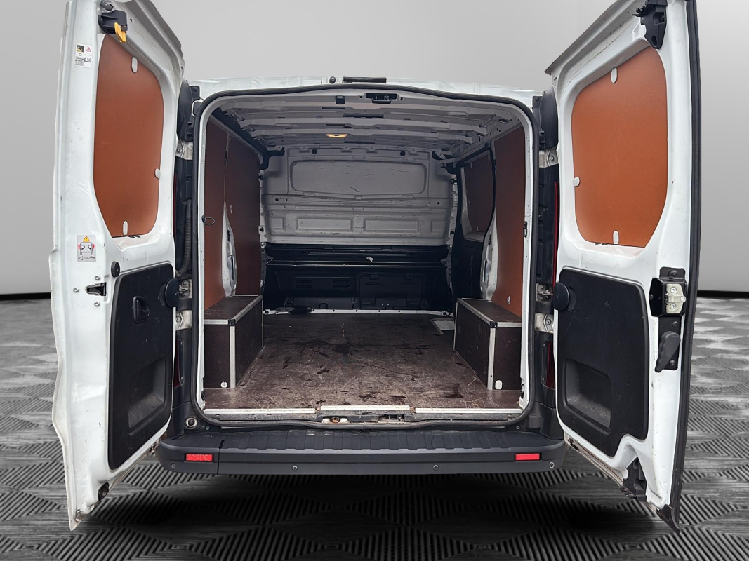 Renault Trafic — 8