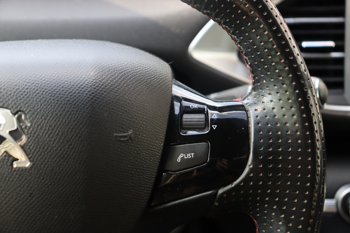 Peugeot 308 — 16