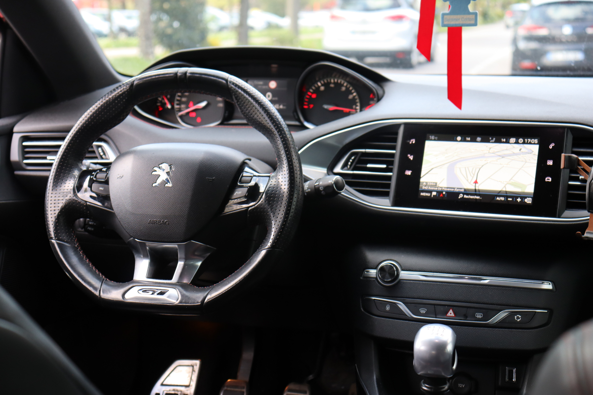 Peugeot 308 — 13
