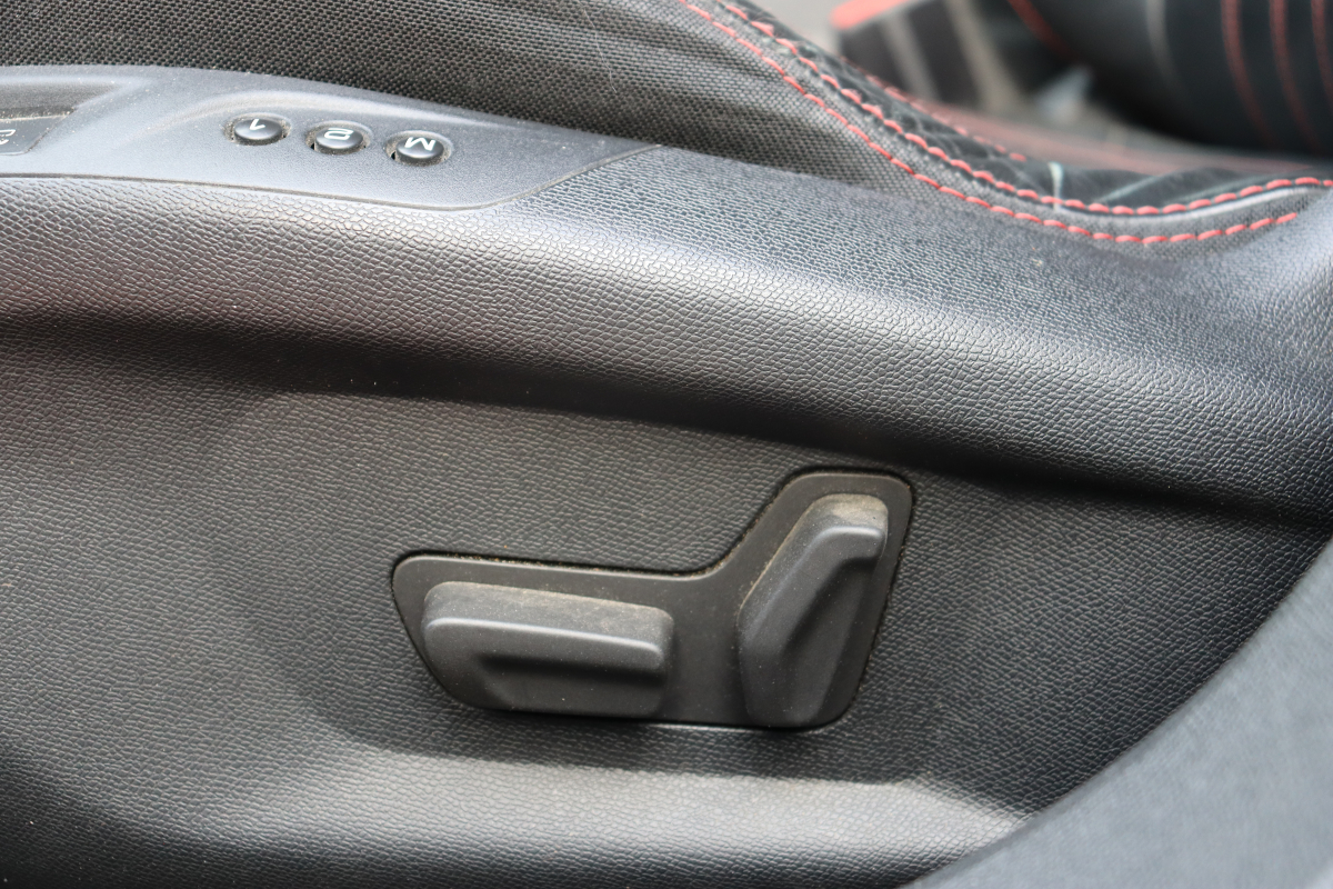 Peugeot 308 — 26