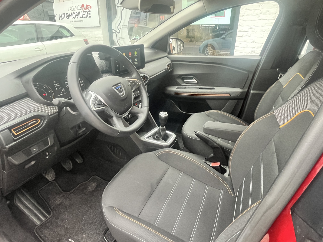 Dacia Sandero — 10
