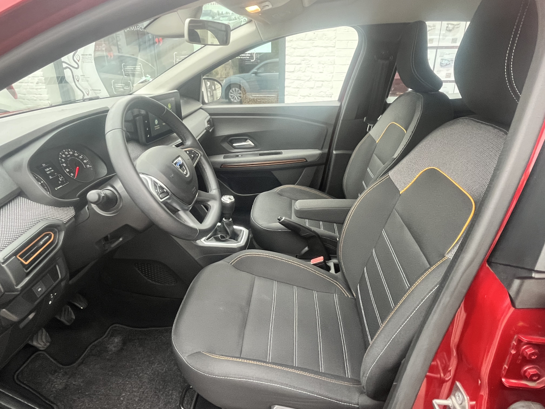 Dacia Sandero — 25