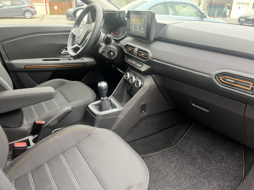 Dacia Sandero — 13