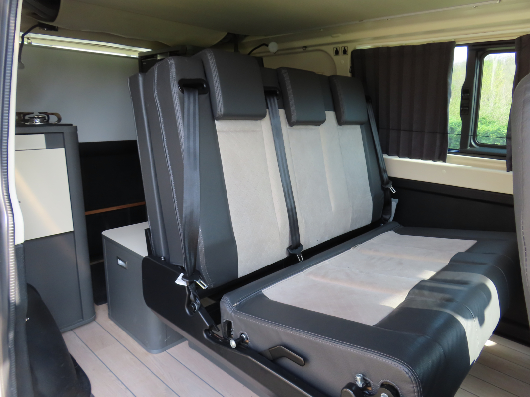 Volkswagen Transporter — 14