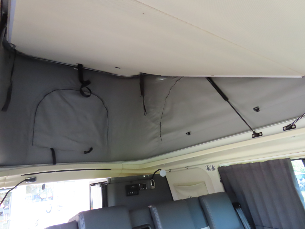 Volkswagen Transporter — 19