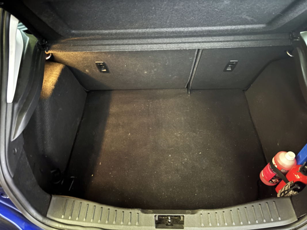Ford Focus — 8