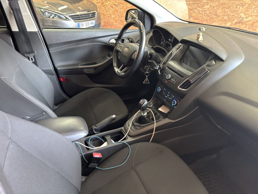 Ford Focus — 10