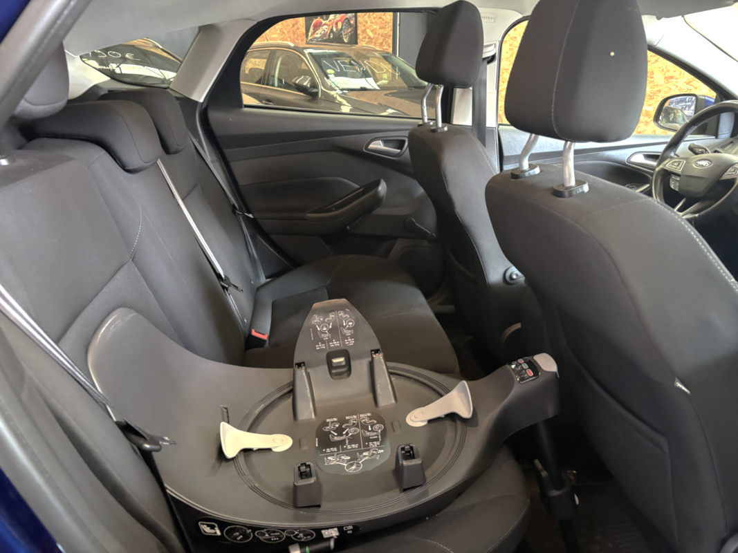 Ford Focus — 15