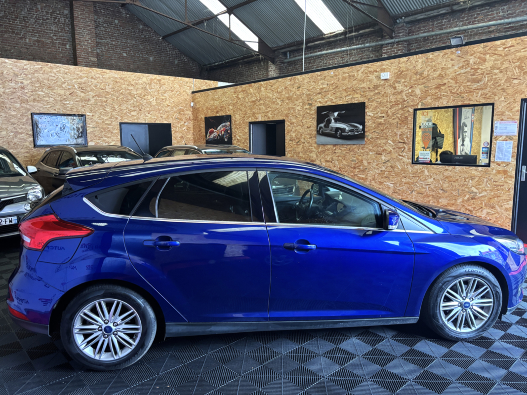 Ford Focus — 4