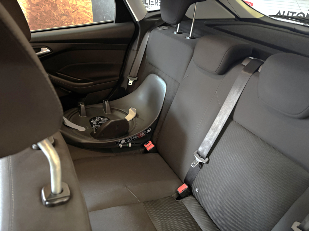 Ford Focus — 17
