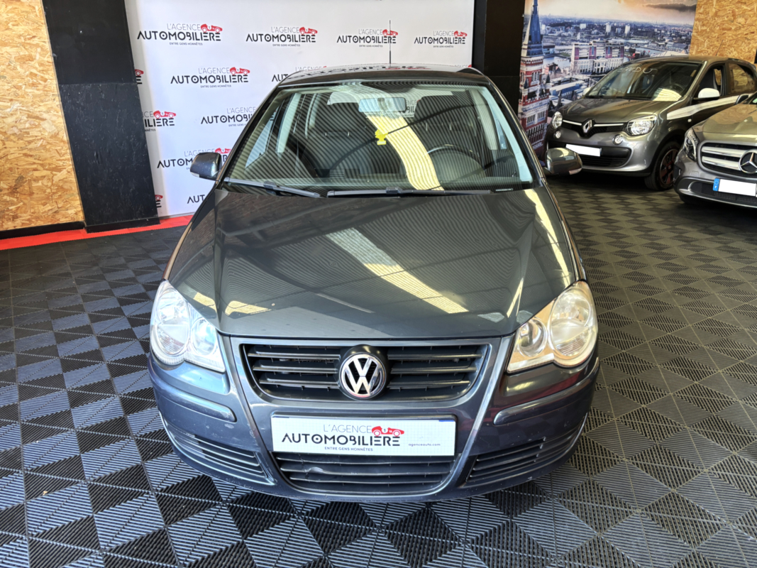 Volkswagen Polo — 2