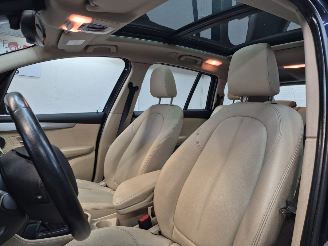Bmw Série 2 Gran Tourer — 14