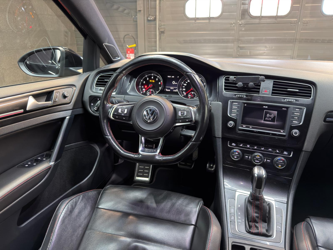 Volkswagen Golf — 18