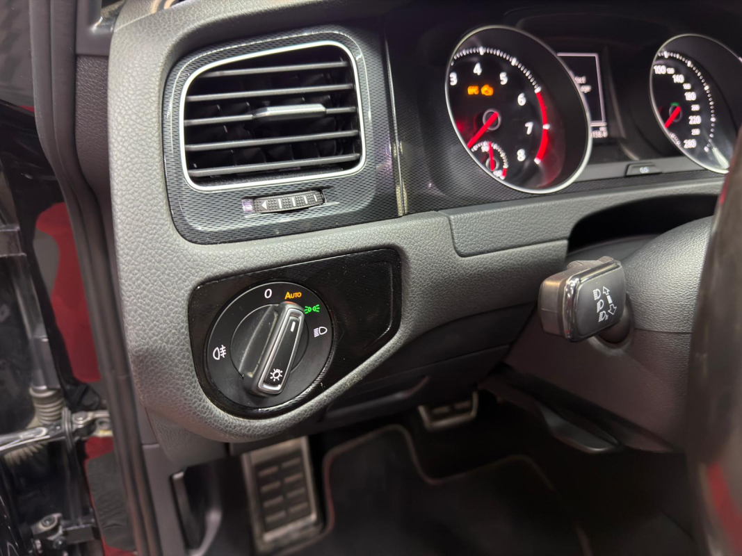 Volkswagen Golf — 26