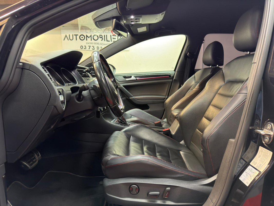 Volkswagen Golf — 12