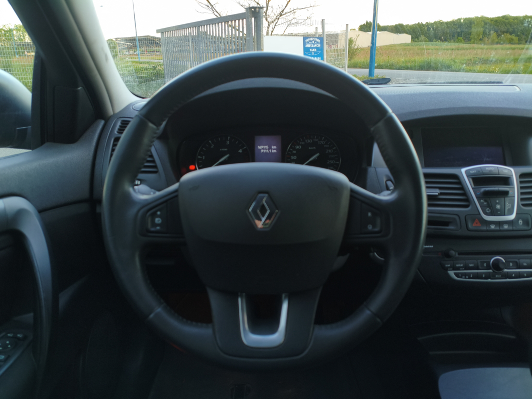Renault Laguna — 14
