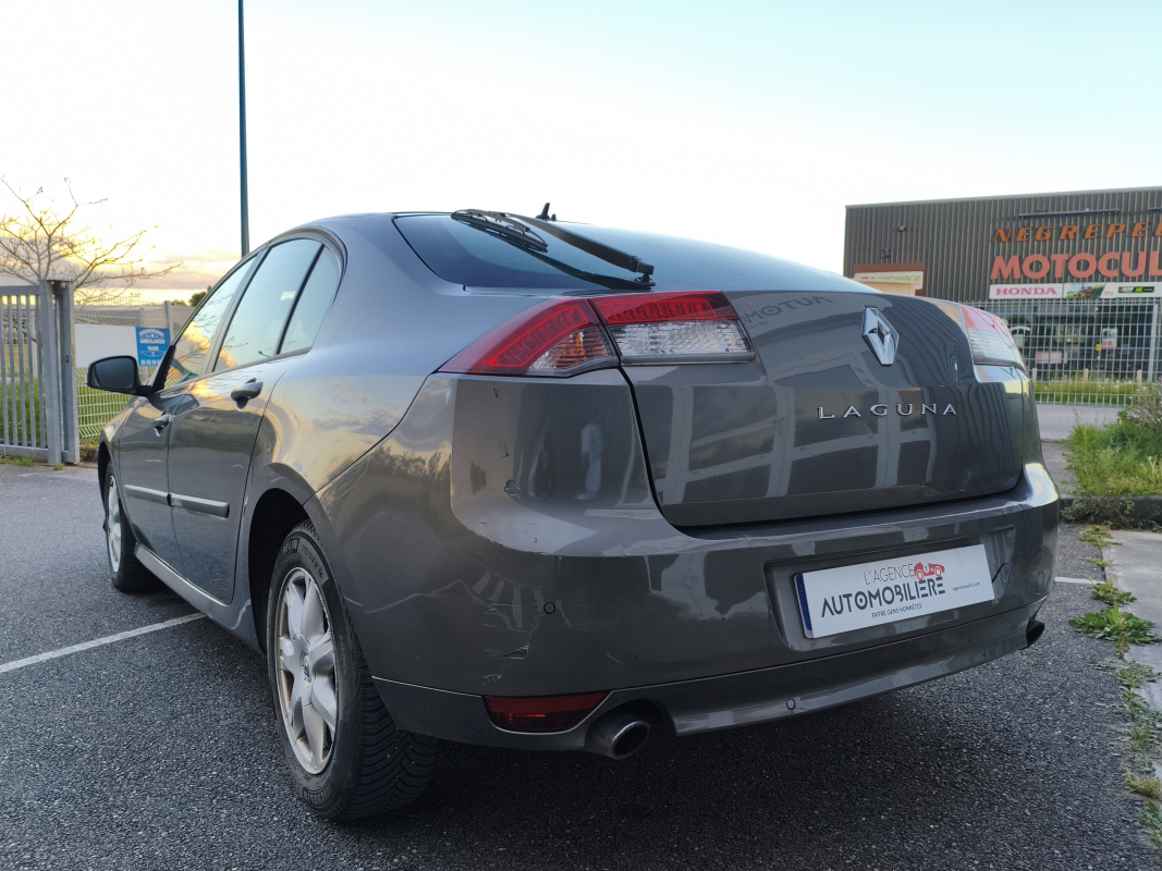Renault Laguna — 7