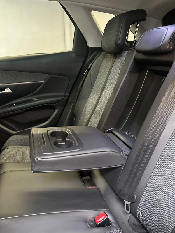 Peugeot 3008 — 25