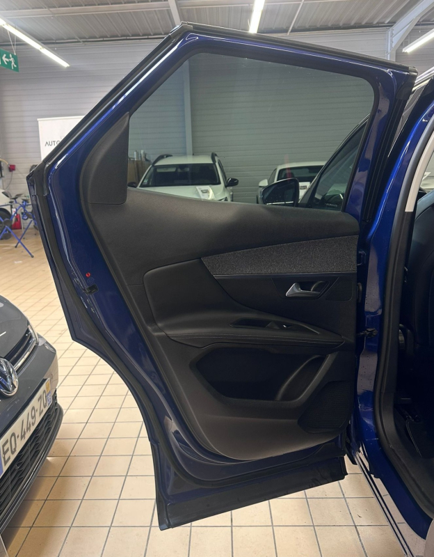 Peugeot 3008 — 32