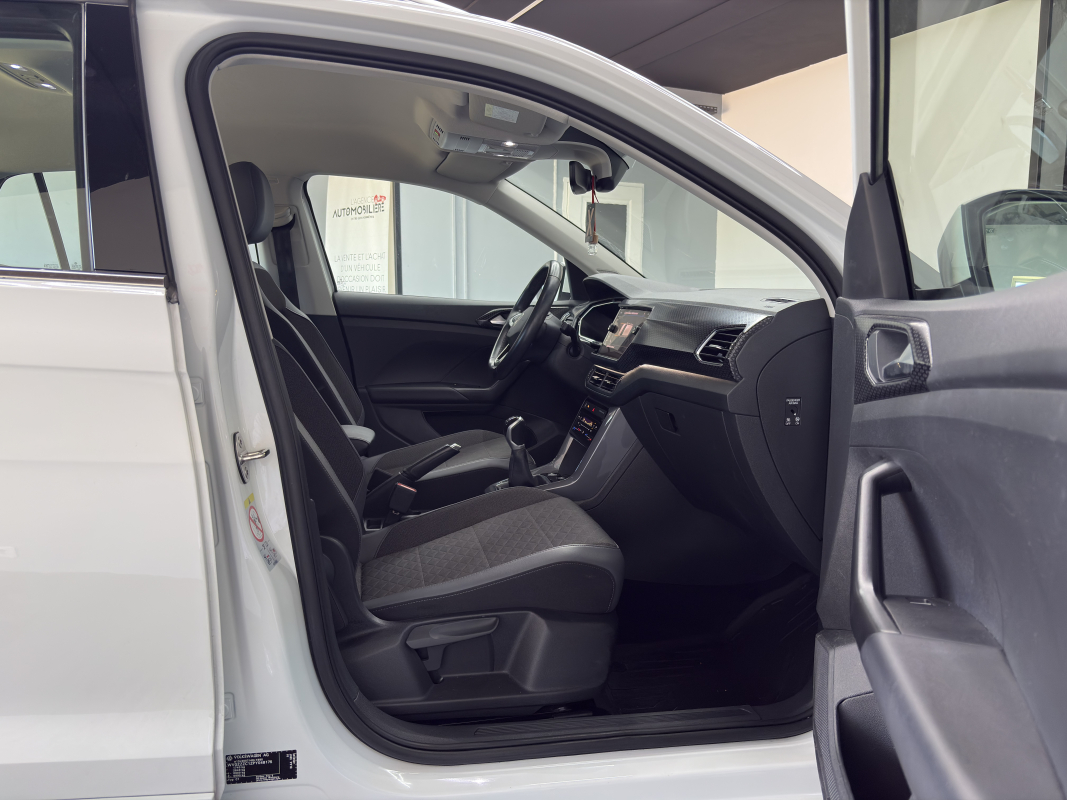 Volkswagen T-Cross — 14