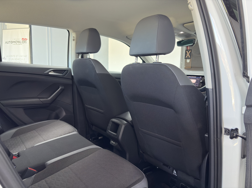 Volkswagen T-Cross — 19