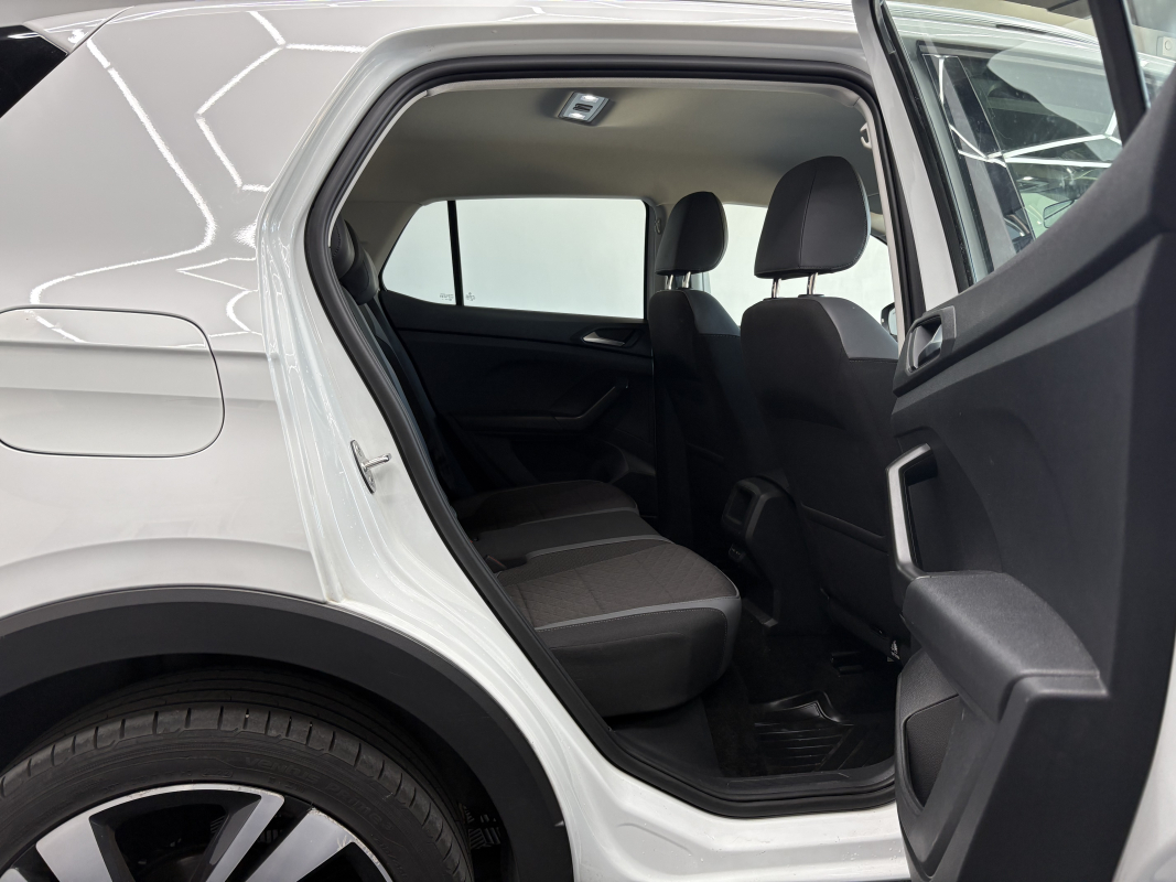 Volkswagen T-Cross — 17