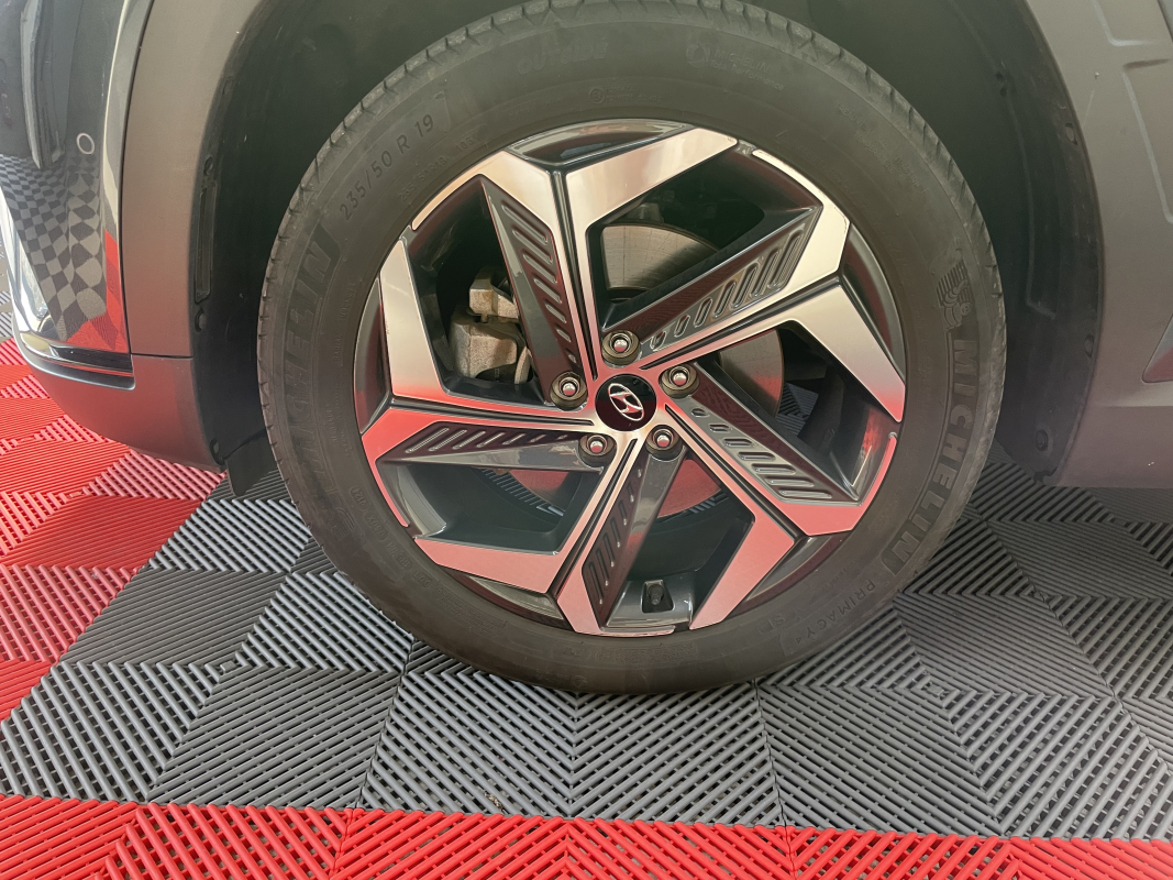 Hyundai Tucson — 27